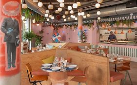 Eklo Hotels Bordeaux Centre Bastide